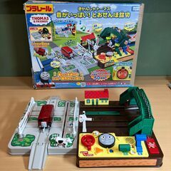 プラレール「きかんしゃトーマス 音がいっぱい！とおせんぼ踏切」不...