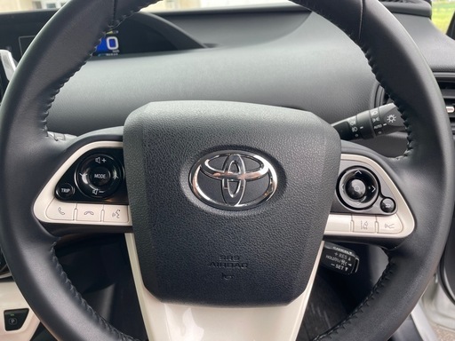 トヨタ50プリウス　4WD 車検有り