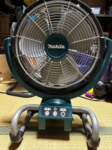 激安マキタ    充電式産業扇風機