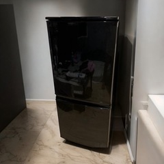 SHARP 冷凍冷蔵庫 SJ-D14B