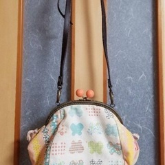 ハンドメイド展で購入したがま口のバッグの画像