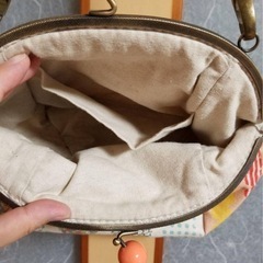ハンドメイド展で購入したがま口のバッグの画像
