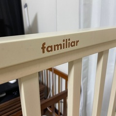 familiarファミリアベビーベッドの画像