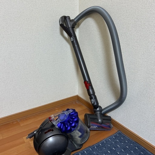 ダイソン　コード式掃除機