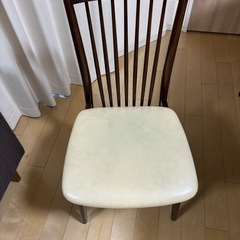 京都老舗の宮崎家具で買ったテーブル＋イス2脚セットです。の画像