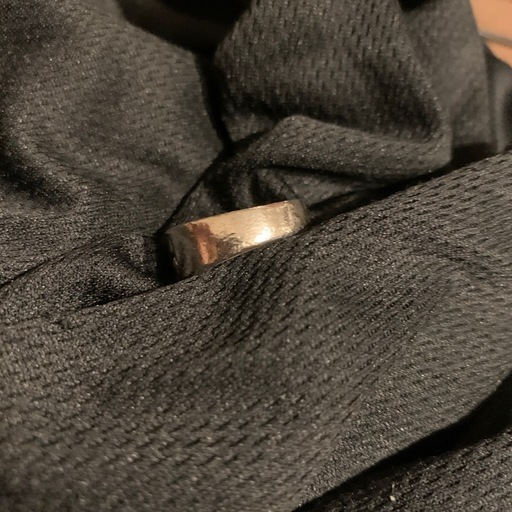希少品、プラチナとシルバーの指輪