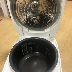 炊飯器の画像