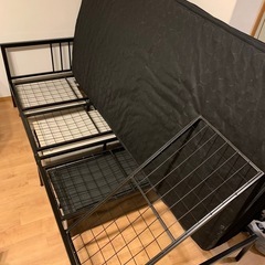 ベッドフレームの画像
