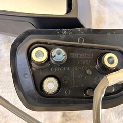 キャスト　左ドアミラーの画像