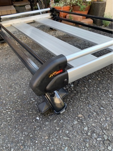 アイシス用ルーフキャリア