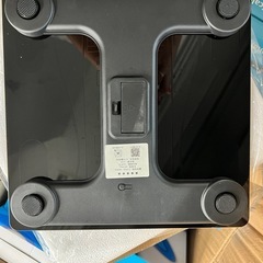お渡し確定したので返信できません【新品未使用】体重計の画像