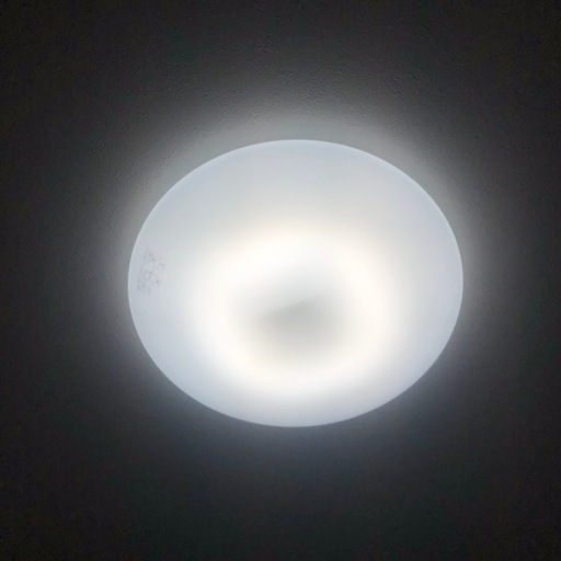 六畳対応LEDシーリングライト