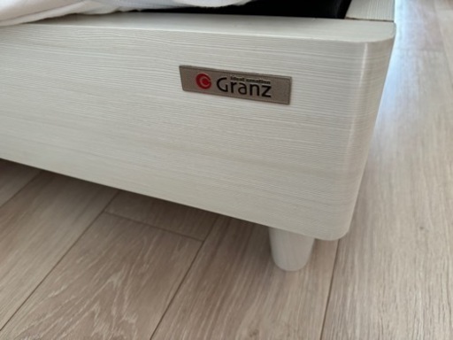 Granzベッドフレーム　ダブル　白