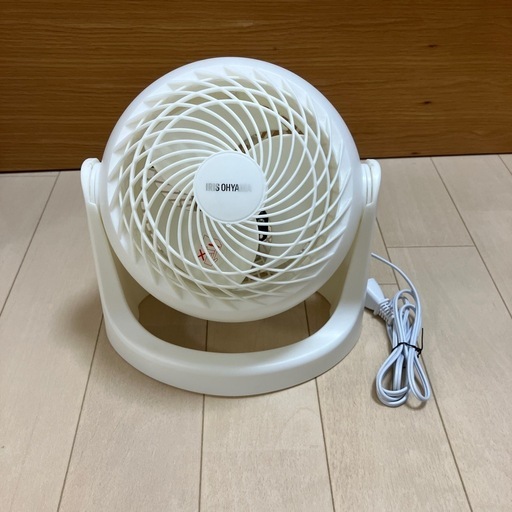 美品★サーキュレーター白アイリスオーヤマIRIS OHYAMマカロン