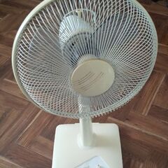非常に古い扇風機