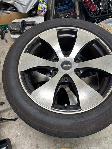 ハイエース　ホイール　１８インチ