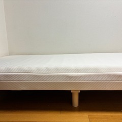 ニトリ脚付きマットレスの画像