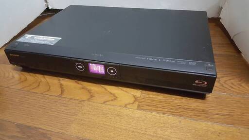 SHARP シャープ ブルーレイディスクレコーダー BD-HDS53　本体のみ BDレコーダー 通電確認済み (DVD再生しないです）ジャンクにて