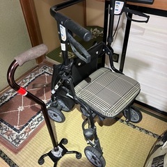 歩行器　　