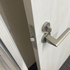 内装用　ドア　鍵付き　リクシルの画像