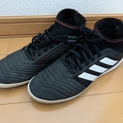adidasプレデター 