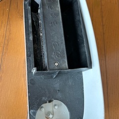 シャープ　加湿セラミックファンヒーターの画像