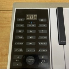 電子ピアノ　61鍵　薄型　ニコマクの画像