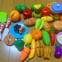 DUKTIG おままごとキッチン＋調理器具＋キッチン用品の画像