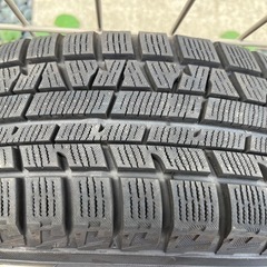 スタッドレスタイヤ、ホイール付き4本セットの画像