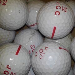 ゴルフボール中古　47個くらいの画像