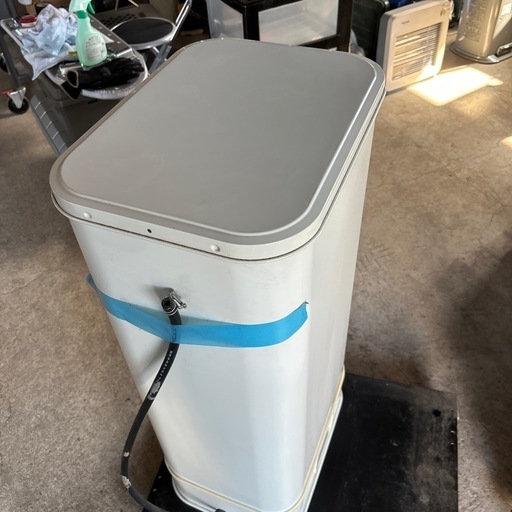 ステンレス灯油タンク【清掃済み】約90 L 中古 室内用90リットル灯油タンク (おやじ) 札幌の季節、空調家電《空気