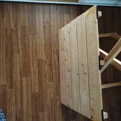 机　テーブルの画像