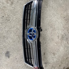 カムリ　新品グリル