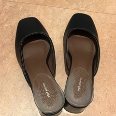 【値下げ交渉不可】Merlot plus スクエアトゥ　パンプスの画像