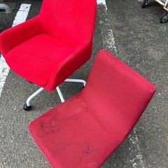 インテリアチェアー2台　
レッド