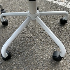 インテリアチェアー2台　
レッドの画像