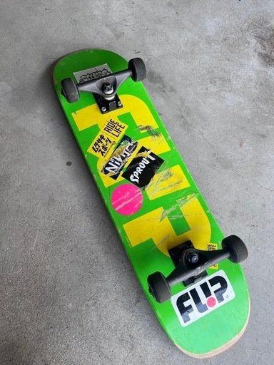 FLiPスケボートラックベンチャー