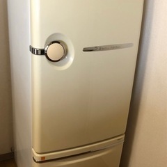 【取引完了】ナショナル　冷蔵庫　希少　NR-B26B1-WH 