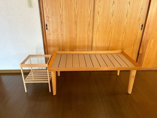 テーブル