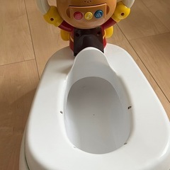 アンパンマンおまるの画像