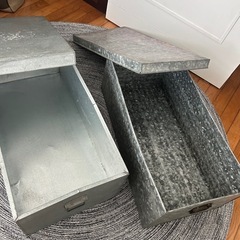 ブリキBOXの画像
