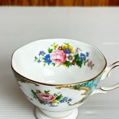 s0919604 ROYAL ALBERT ロイヤルアルバート カップ ブルー 食器 洋食器 花柄 海外ブランド 現状品 インテリア 皿 カップ 家庭用品 中古品の画像