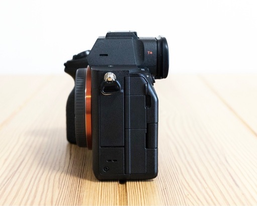［使用頻度少ない極美品］Sony α7IV ILCE-7M4 使用頻度少ない極美品］Sony α7IV ILCE-7M4