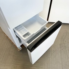 【超美品‼️】ハイセンス 2023年製 135Lノンフロン冷凍冷蔵庫 2段冷凍室 自動霜取り エディオンモデル ホワイト♪の画像