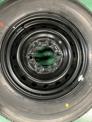 ハイエース　純正タイヤ・ホイール4本セット(新車外し)