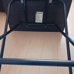 折りたたみテーブルの画像