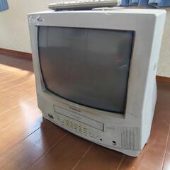 ビデオデッキ付きテレビ