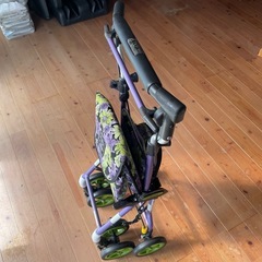 介護用手押し車値下げしましたの画像