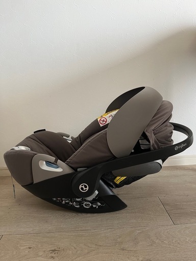 Cybex チャイルドシート　グレー