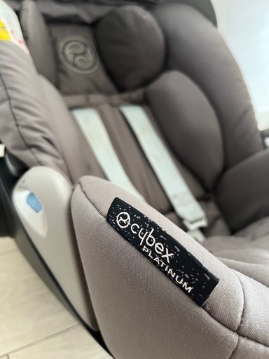 Cybex チャイルドシート　グレー